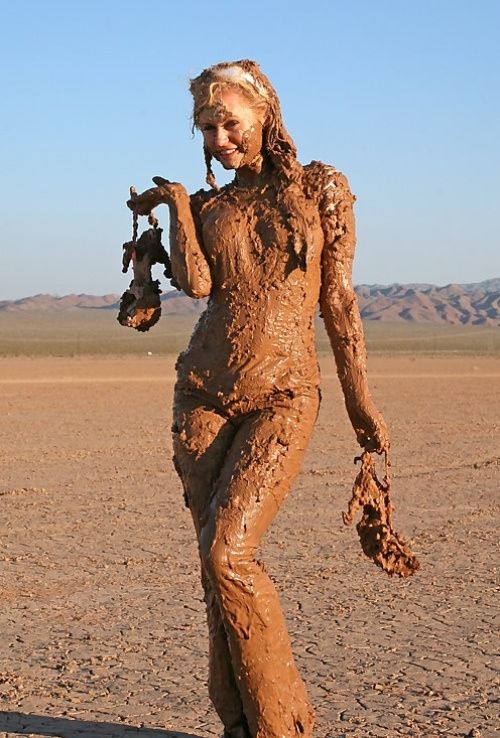 Total Pro Sports Sexy Girls Playing In The Mud Gallery