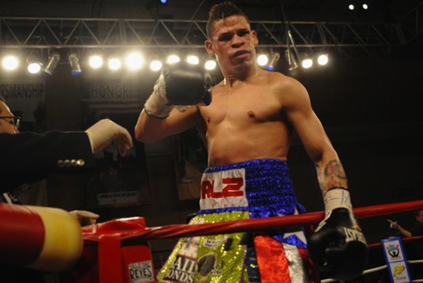 Total Pro Sports Orlando Cruz First Openly Gay Boxer To Fight For Wbo Featherweight Title In 4958