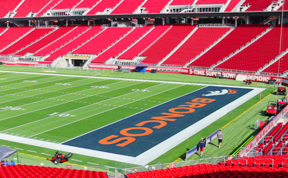 the-super-bowl-50-grounds-crew-accidentally-painted-both-end-zones-with