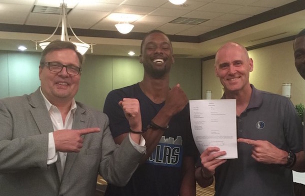 Harrison-Barnes-Handcuffed-Mavs.jpg