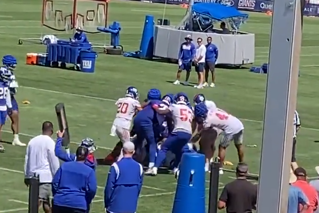 New York Giants Players Got Into Massive Fight During Training Camp Video