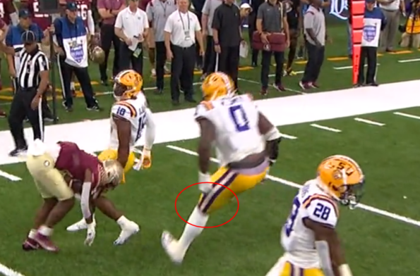 Video Shows The Moment Lsu Dl Maason Smith Suffered Brutal Knee Injury