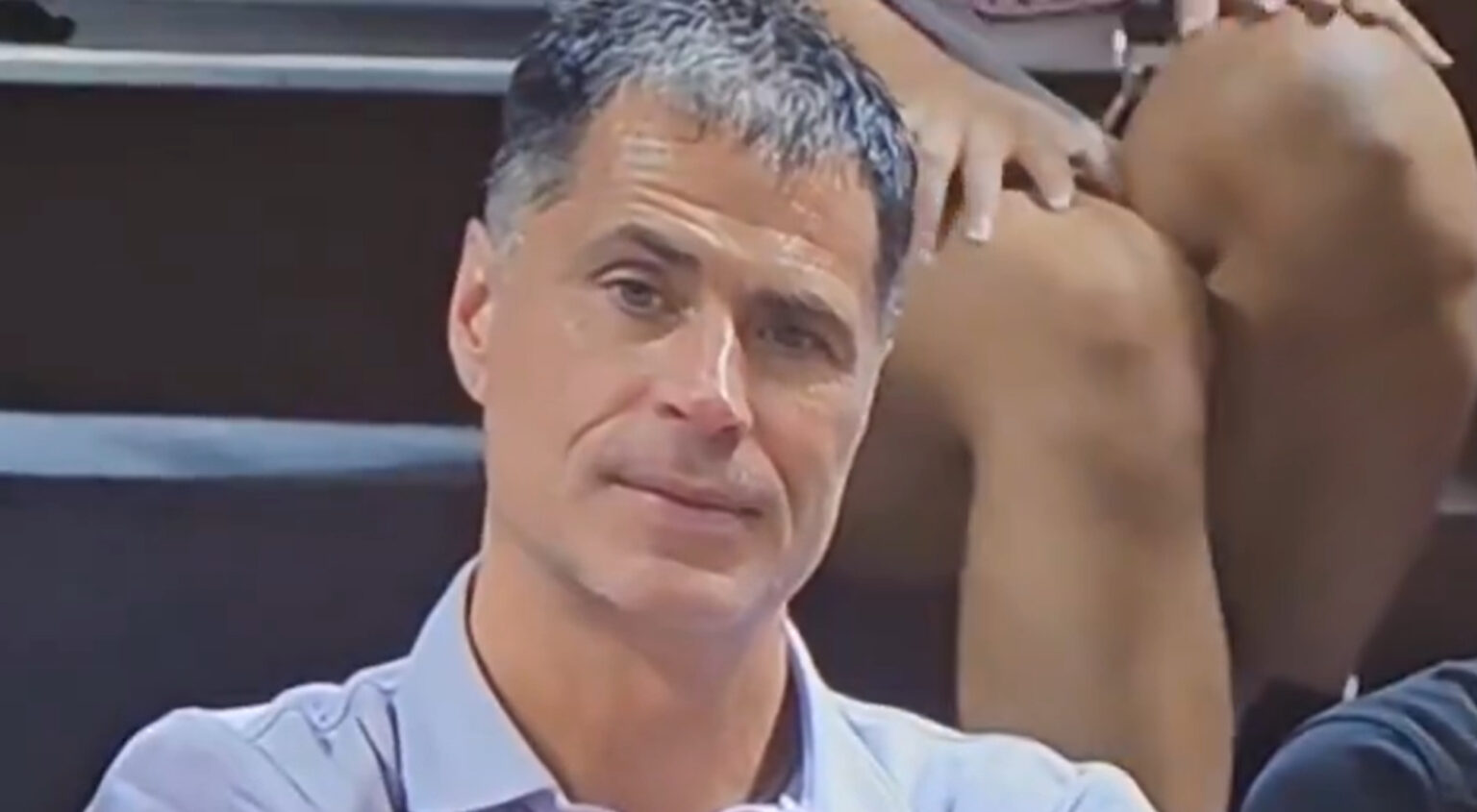 VIDEO Cameras Caught Lakers GM Rob Pelinkas Frustrated Reaction After