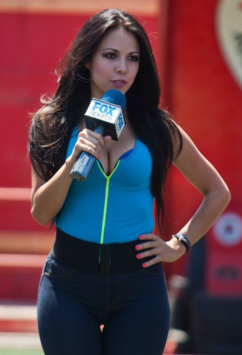 4-jimena-sanchez-most-popular-female-sports-reporters-on-twitter.jpg