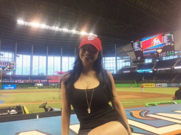 Porn Star Mia Khalifa Says Shell Streak The MarlinsNats Game If She