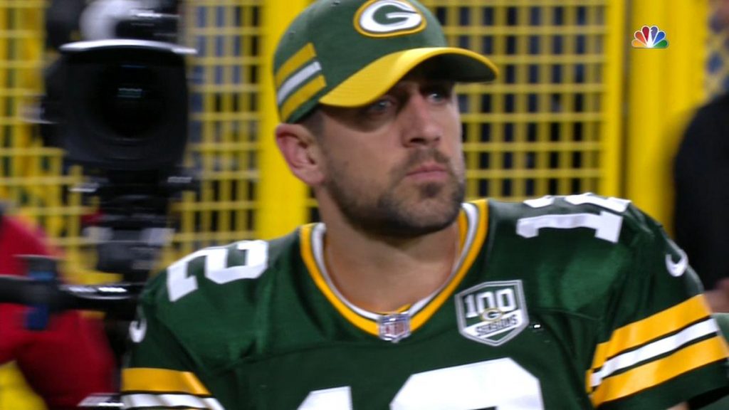 Aaron Rodgers Looked High & Suddenly Developed A Southern