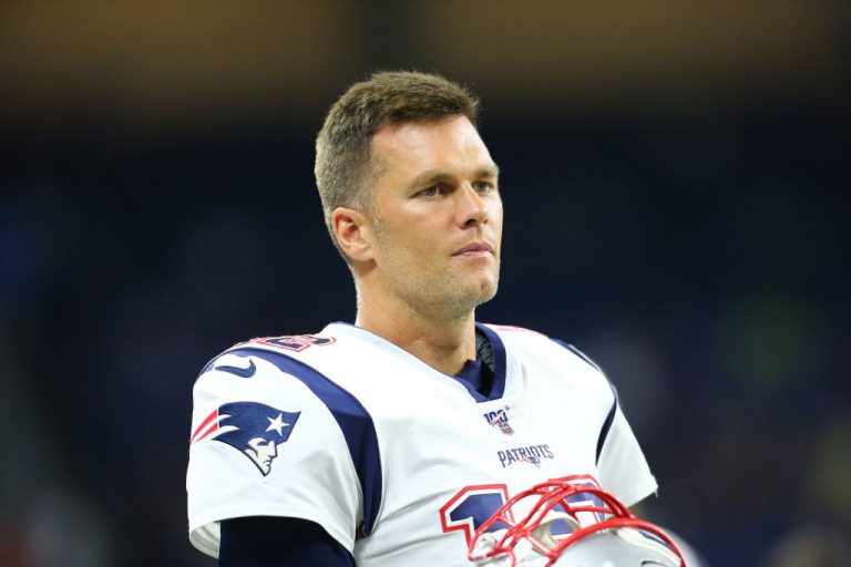 Tom Brady Speaks Out On The Antonio Brown Controversy & How He Feels ...