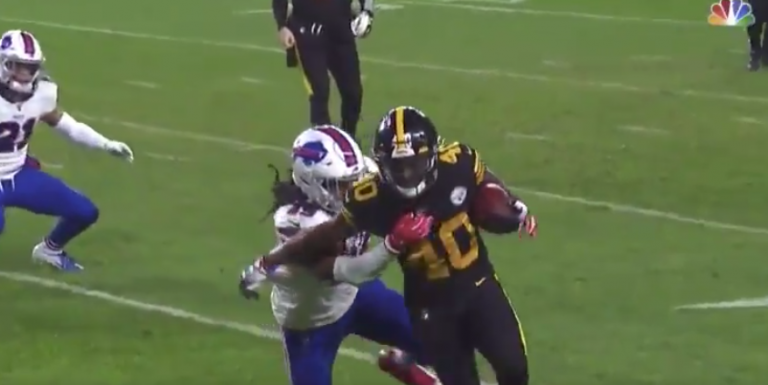 Refs Called A Phantom 15-Yard Facemask Penalty On Bills In Game Vs ...