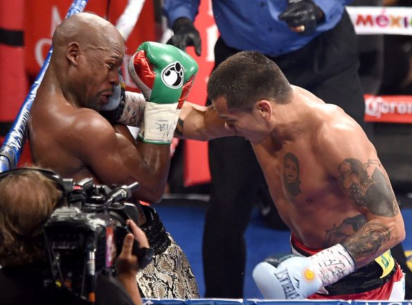 Marcos Maidana Taunts Floyd Mayweather, Claims He Has His Tooth On A ...