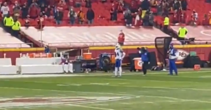 Bills WR Stefon Diggs Stayed On Field To Watch Chiefs Celebrate