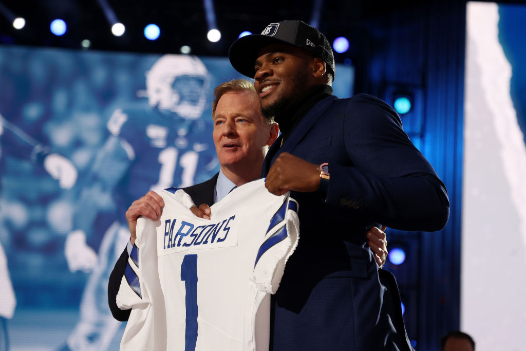 Dallas Cowboys Rookie Micah Parsons Apologizes, Explains '9-11