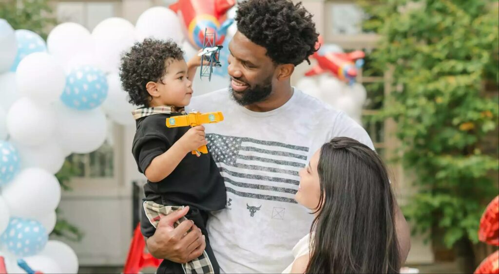 Joel Embiid with wife Anne de Paula and son Arthur