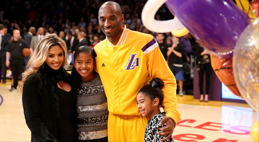 Kobe with family before his final game