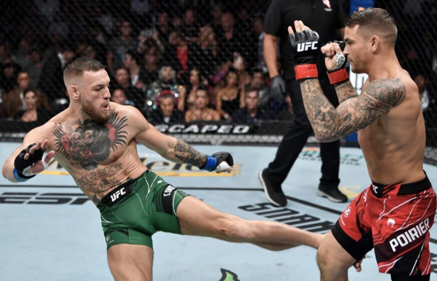 Ufc Fan Points Out Exact Moment Dustin Poirier Broke Conor Mcgregors Leg Poirier Pointed At It