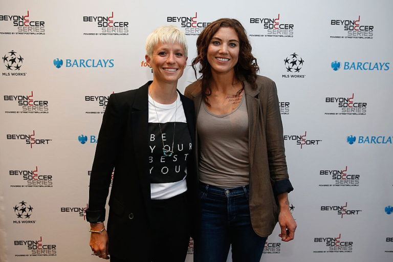 Hope Solo Being Called Out For Lying On Megan Rapinoe Bullying Teammates Into Anthem Kneeling 