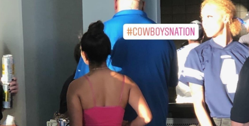 Female Cowboys Fan Showed Up To AT&T Stadium With Denim Booty Shorts & Her  Full Cheeks Out (PIC)