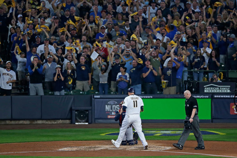 Brewers Superfan 'Front Row Amy' Had Her Boobs All In The Camera During