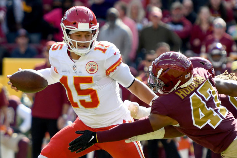 SkyCam View Shows Just How Ridiculous Patrick Mahomes Throwing The Ball ...