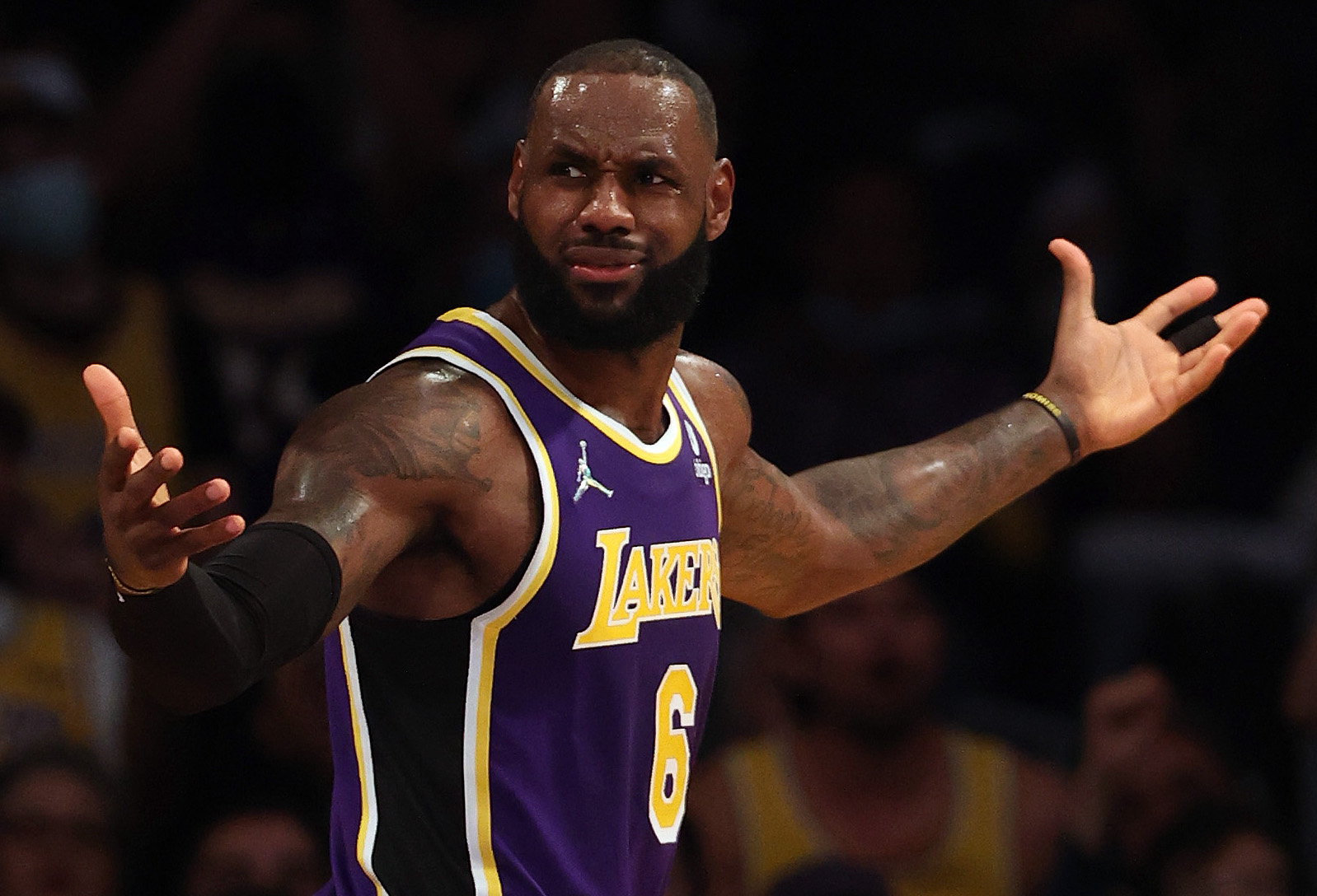 Social Media Destroyed LeBron James For Dirty Elbow On Pistons' Isaiah ...