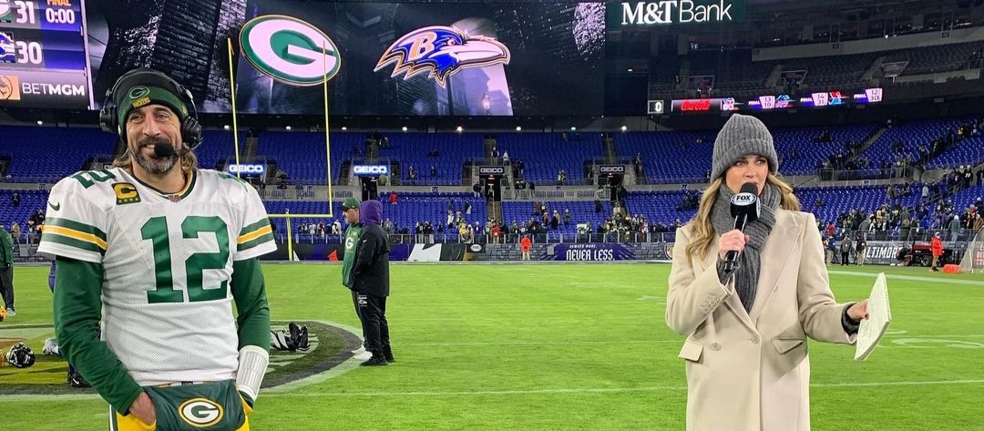 Erin Andrews Sounds Off on Hug With Packers QB Aaron Rodgers