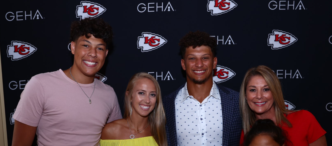 Patrick Mahomes' Mom Sends Stern Message To Fans Constantly Berating ...