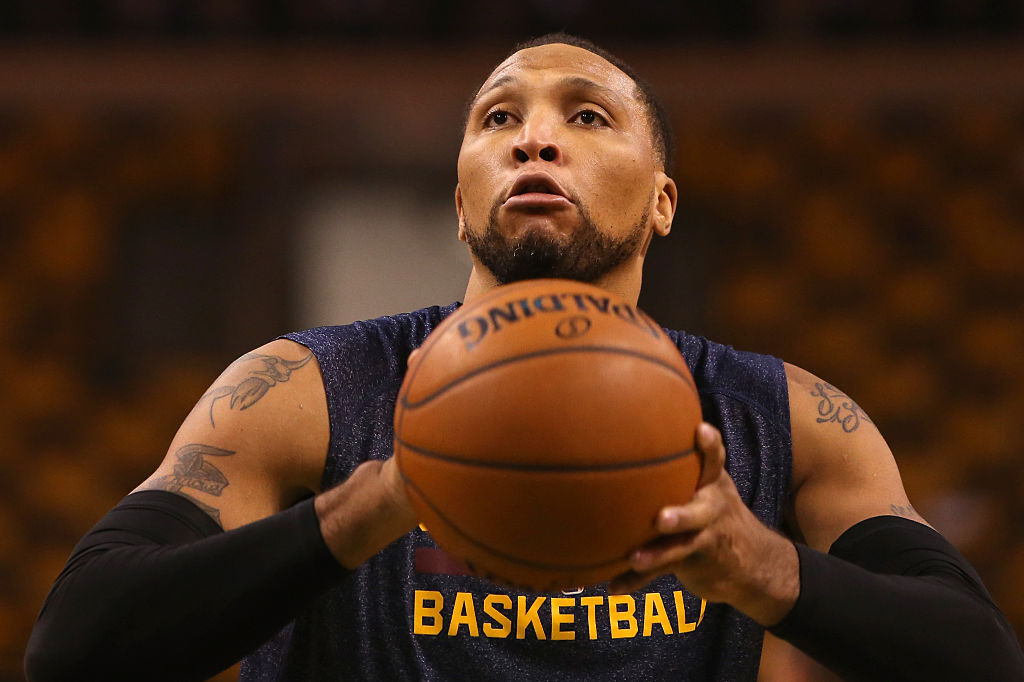 Ex-NBA star Shawn Marion defends unorthodox shooting style: 'Get the f---  out of here