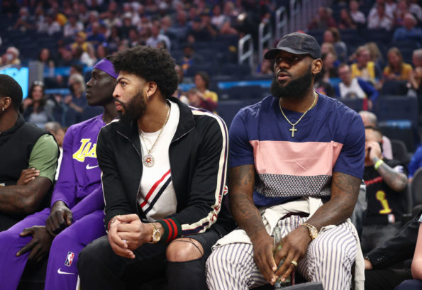 REPORT: Blockbuster Lakers, Warriors Trade Idea Floated During Offseason