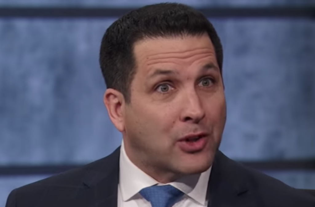 NFL Fans Fooled By Adam Schefter's Fake Lamar Jackson Report