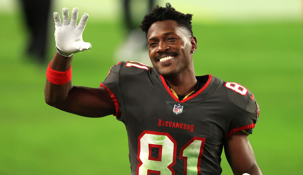 Antonio Brown meme: Former NFL WR compares himself to Beatles, Christ