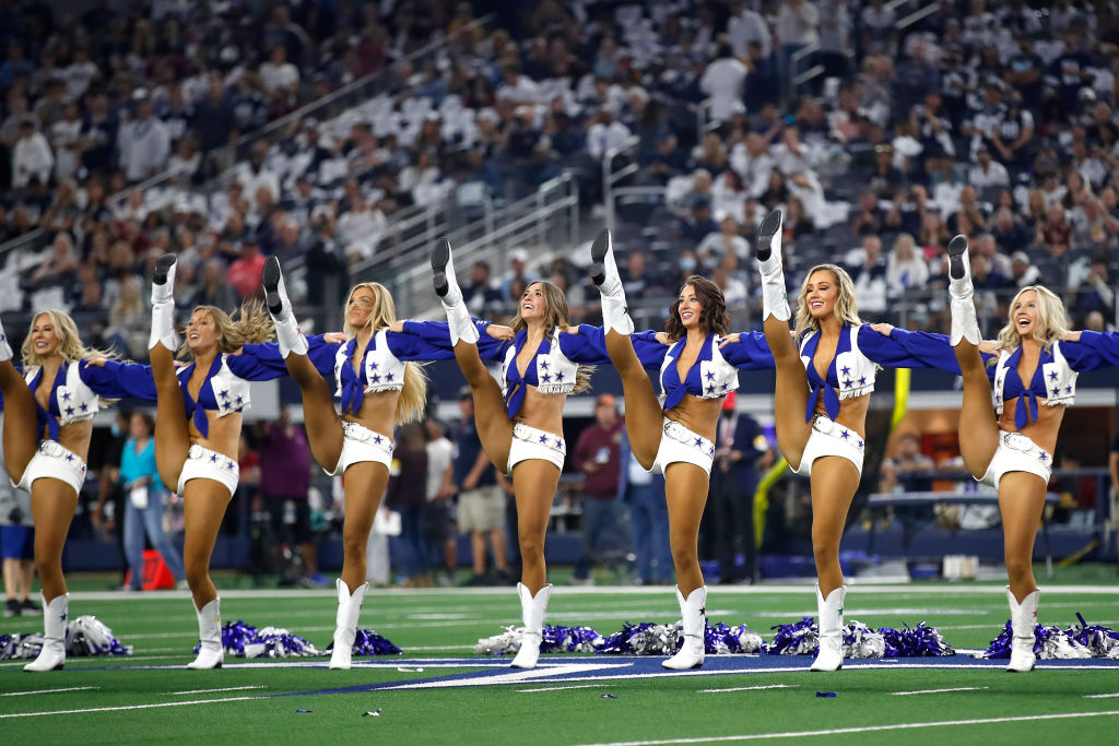 Cowboys Cheerleaders Scorching The With Their Training Camp