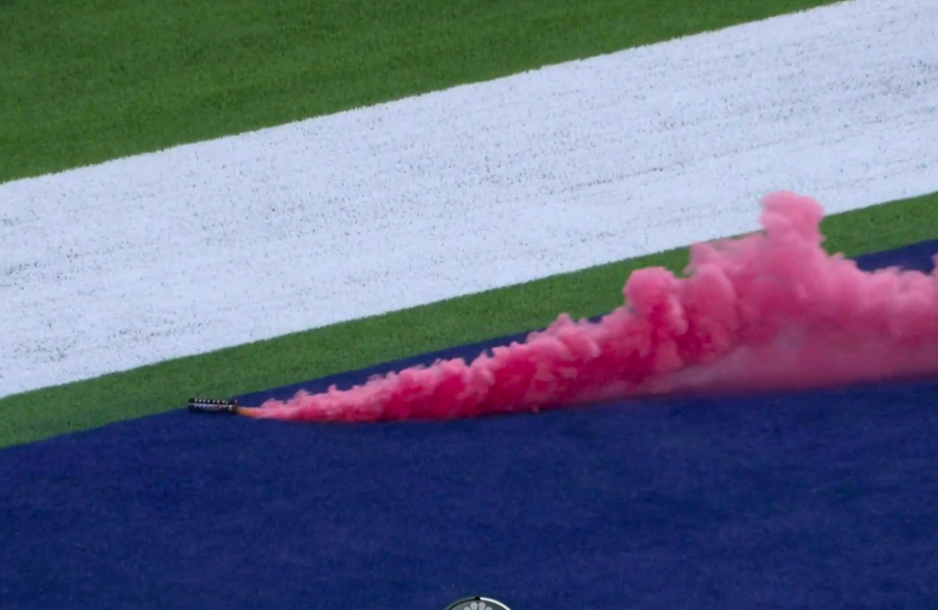 NFL 2022: LA Rams Vs Buffalo Bills, streaker flare protest, fan