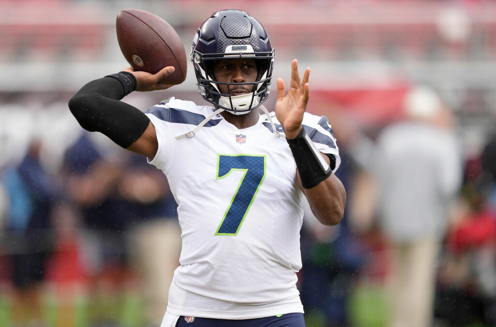 Seahawks' Geno Smith shines in win over Russell Wilson-led Broncos: 'They  wrote me off, I ain't write back though'