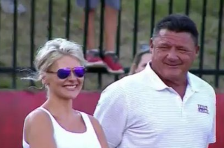 Ex Lsu Hc Ed Orgeron Shows Up To Football Game With New Gf Two Years