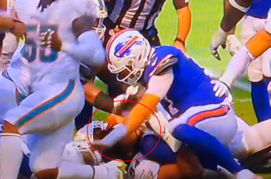 Josh Allen Rips Christian Wilkins' Helmet Off During Bills