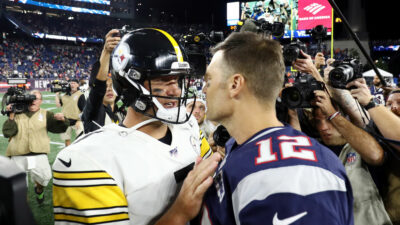Ben Roethlisberger & Tom Brady greet each other after a game played in 2019