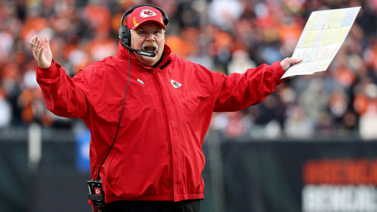 Chiefs fan gets mistaken for Andy Reid at Royals game