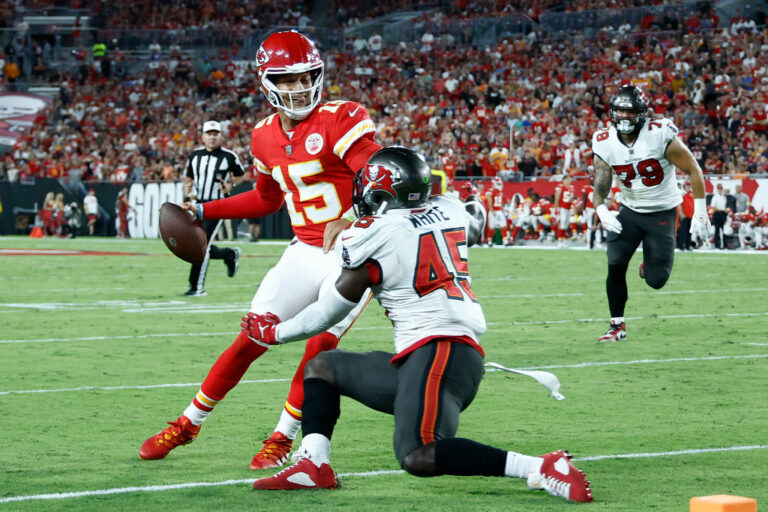 Patrick Mahomes Sticks Tongue Out At Devin White