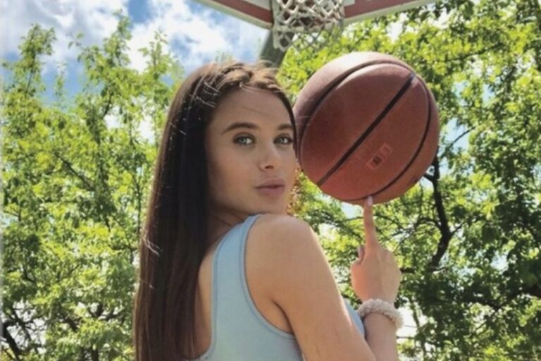 Lana Rhoades Says She Had Nba Dna Inside Her 6109