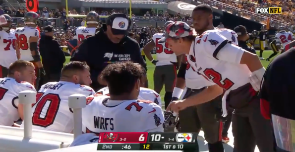 Tom Brady Screams At Offensive Lineman