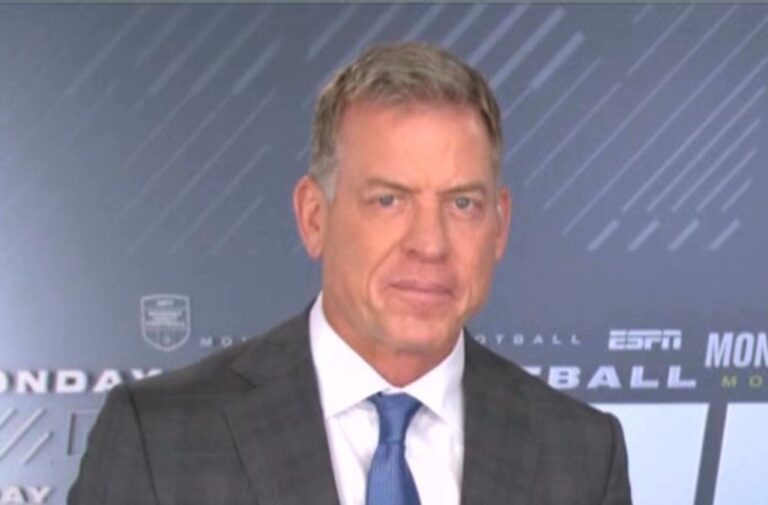 Troy Aikman Ripped As Sexist And Misogynist For Comments 9594