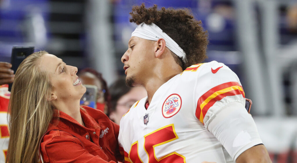 Brittany Mahomes and Patrick Mahomes before Chiefs game vs. Ravens