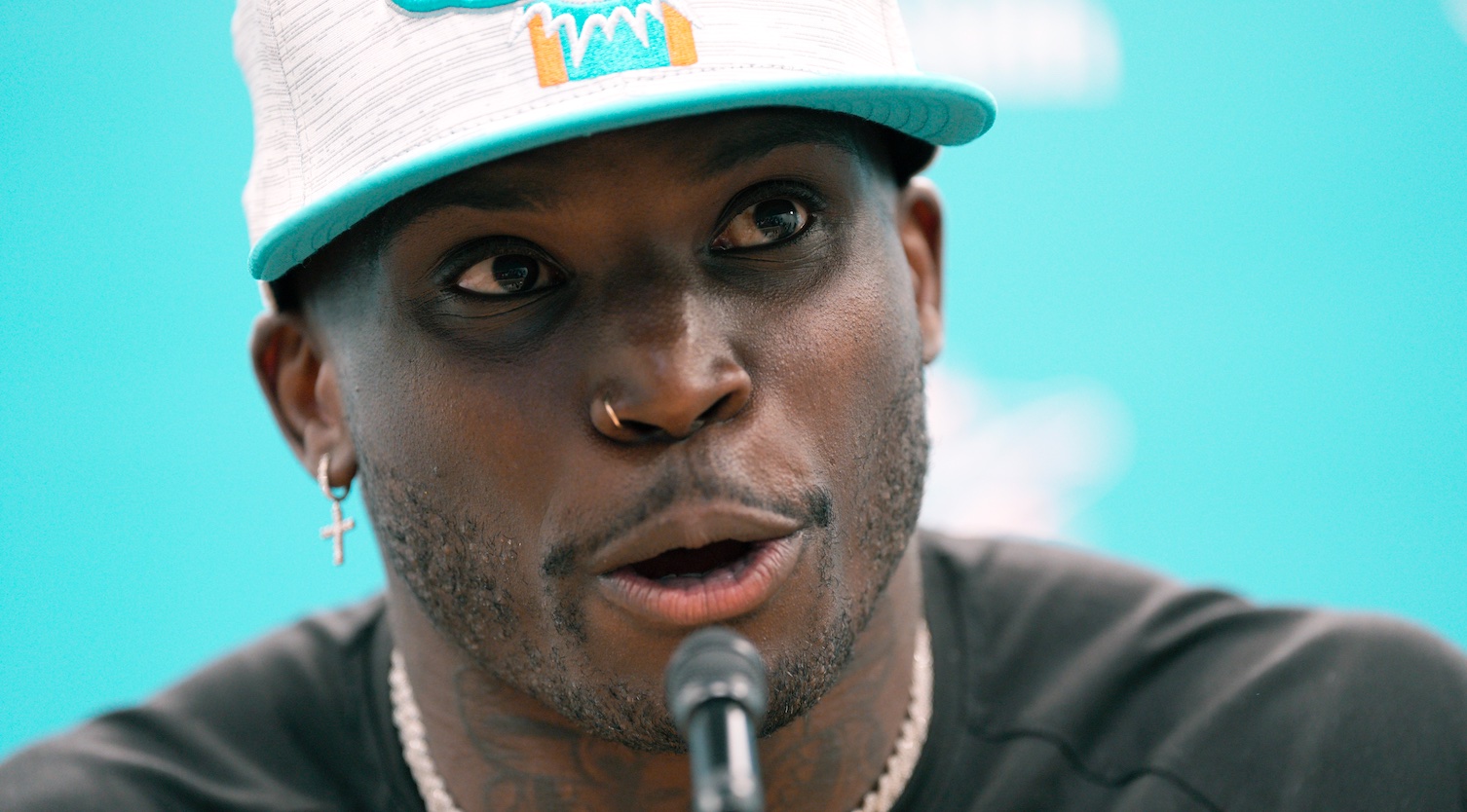 Dolphins' Tyreek Hill has simple financial reason for choosing to