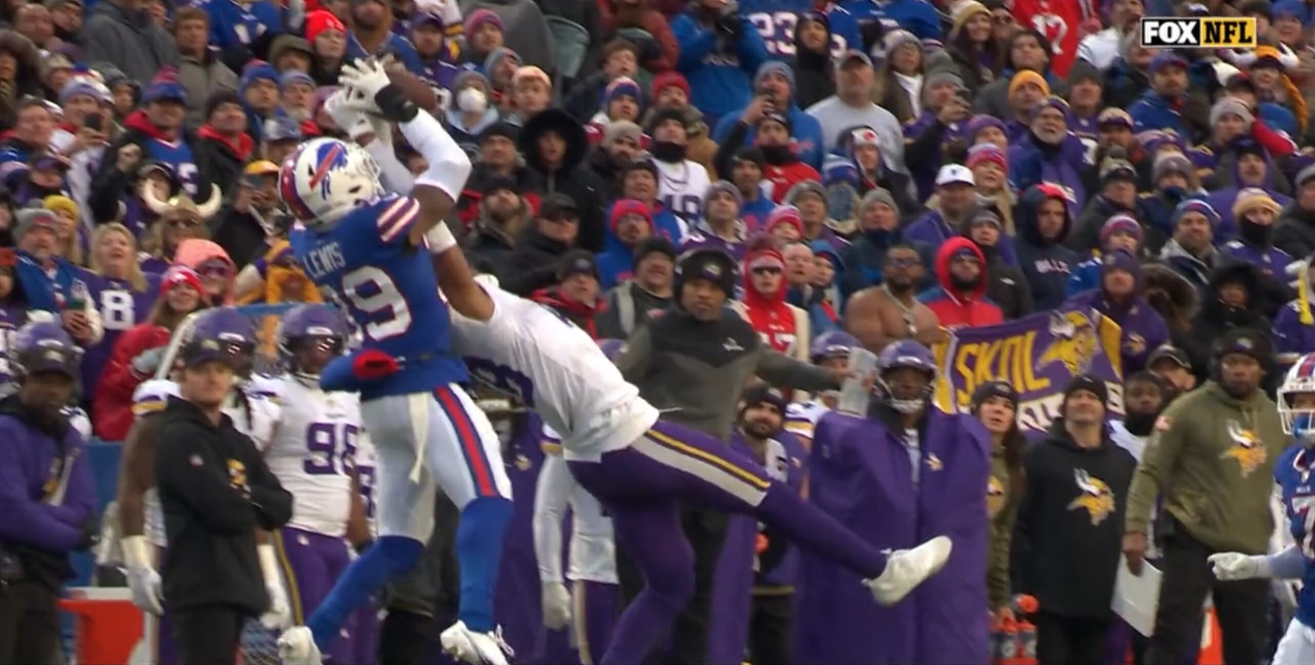 Social Media Couldn't Believe Justin Jefferson's Catch