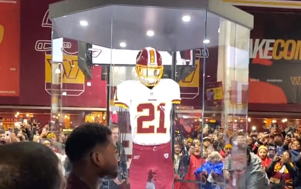 Washington botches Sean Taylor tribute for upteenth time with bizarre statue  that's actually a mannequin?