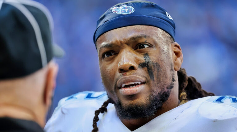 Social Media Reacts To Derrick Henry's Insane High School Stats