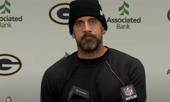 Aaron Rodgers Responds To Packers Fans Booing Him