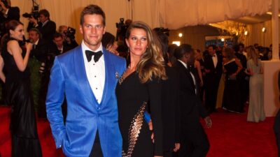 Tom Brady and Gisele Bundchen posing