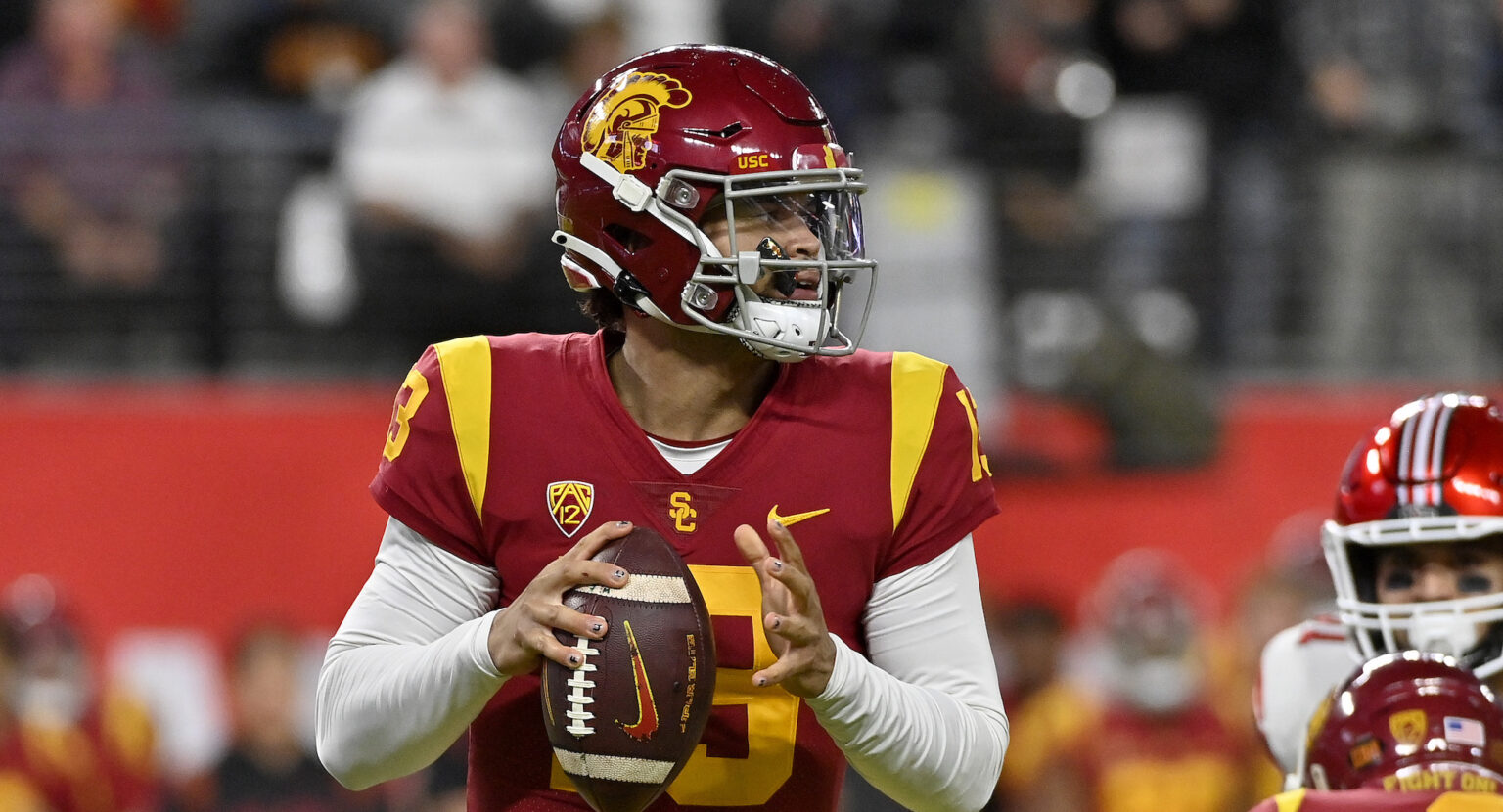 USC QB Paints Vulgar Message For Utah On HIs Fingernails (PIC)