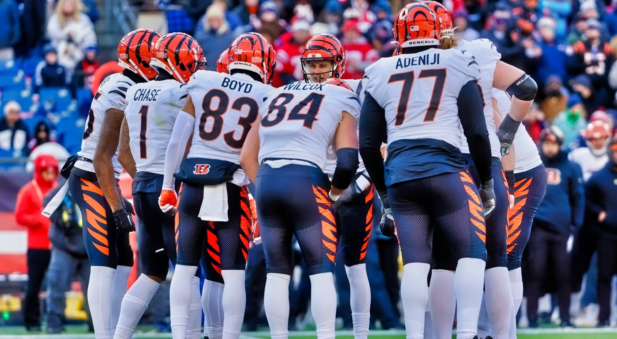 Bengals' flight home had failing engine, diverted in order to switch planes