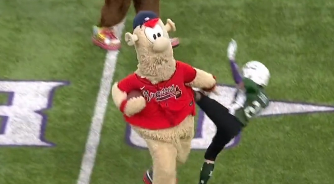Braves mascot 'runs over' youth football players during halftime at  Falcons-Jaguars game